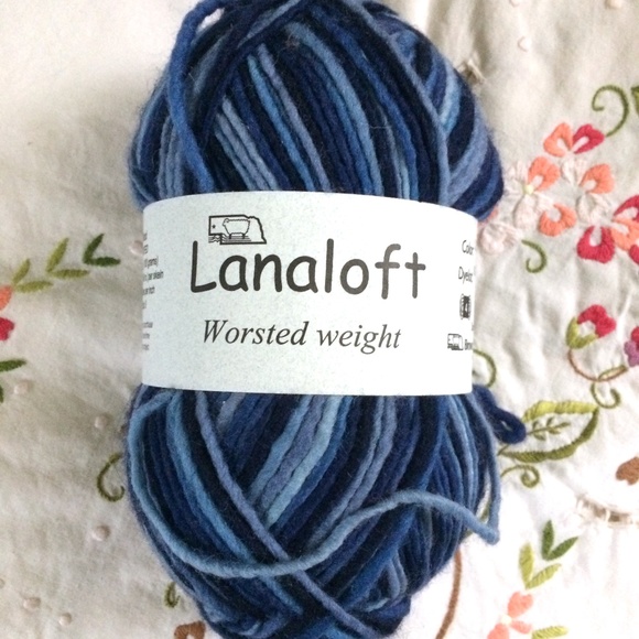 Lanaloft LL79W Worsted Weight Dyelot 028 Wool Blue Cascade Yarn Skein 160 yards - Picture 1 of 5